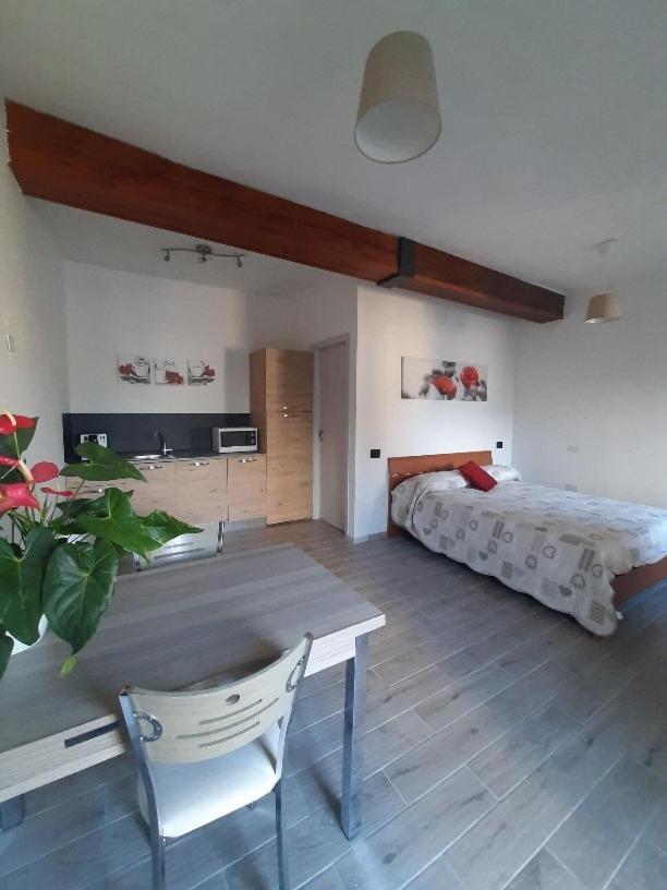 La Rondine Apartman Roccasparvera Kültér fotó