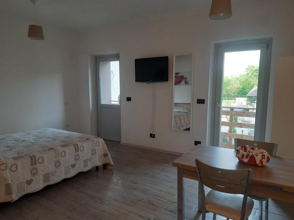 La Rondine Apartman Roccasparvera Kültér fotó